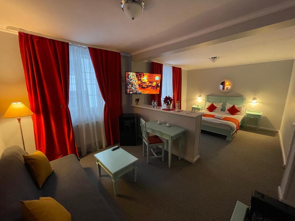 Vila De Argint Aleea Pelesului Nr 2 Sinaia Exteriör bild
