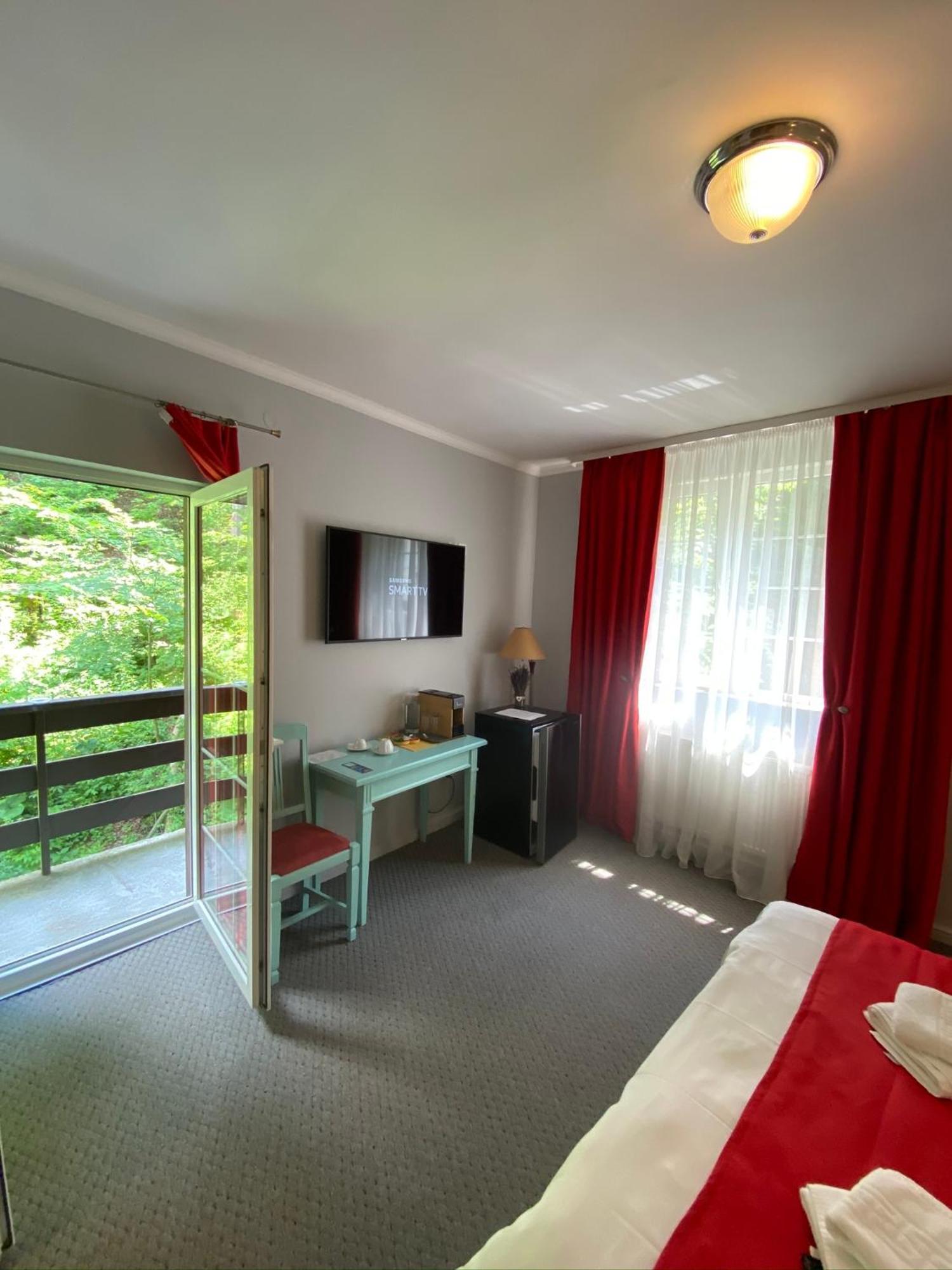 Vila De Argint Aleea Pelesului Nr 2 Sinaia Exteriör bild